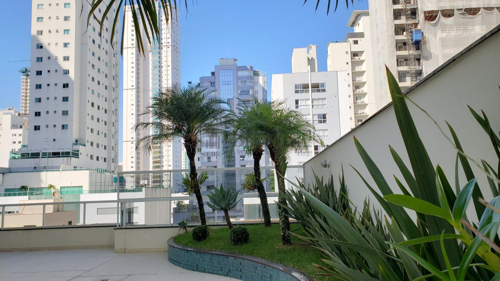 Apartamento à venda com 3 quartos, 149m² - Foto 24