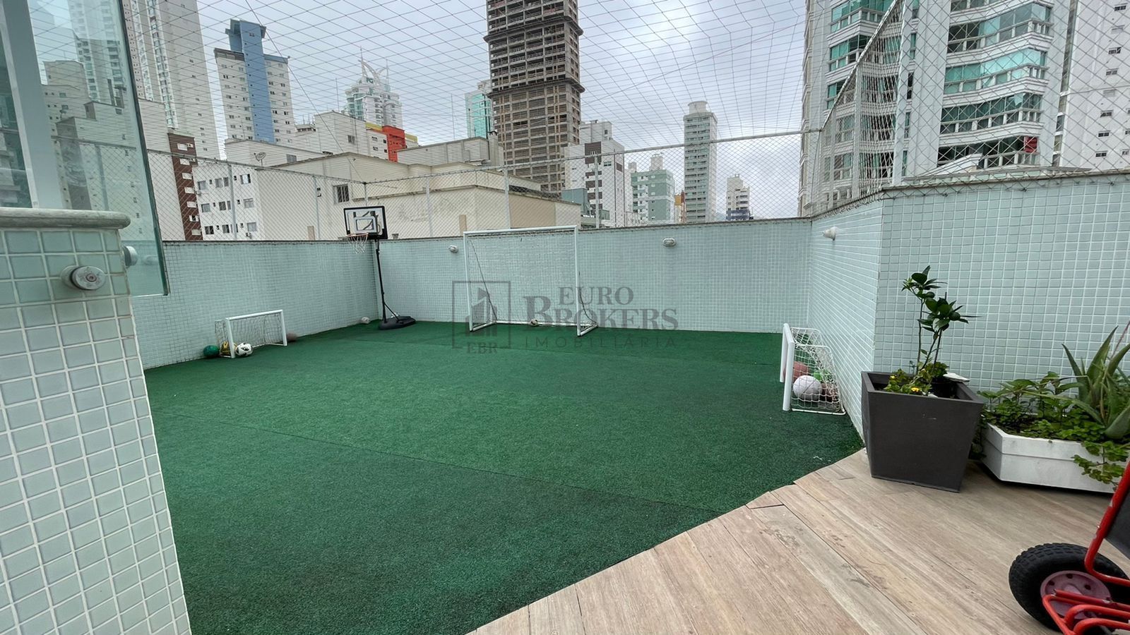 Apartamento à venda com 4 quartos, 285m² - Foto 16