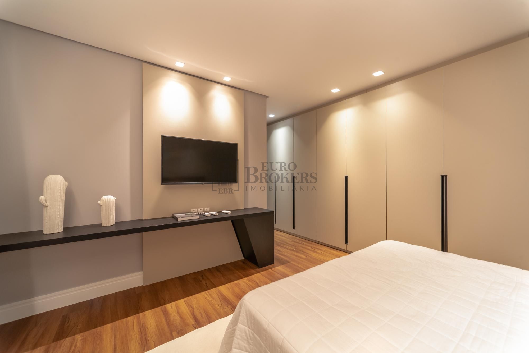 Apartamento à venda com 4 quartos, 282m² - Foto 19