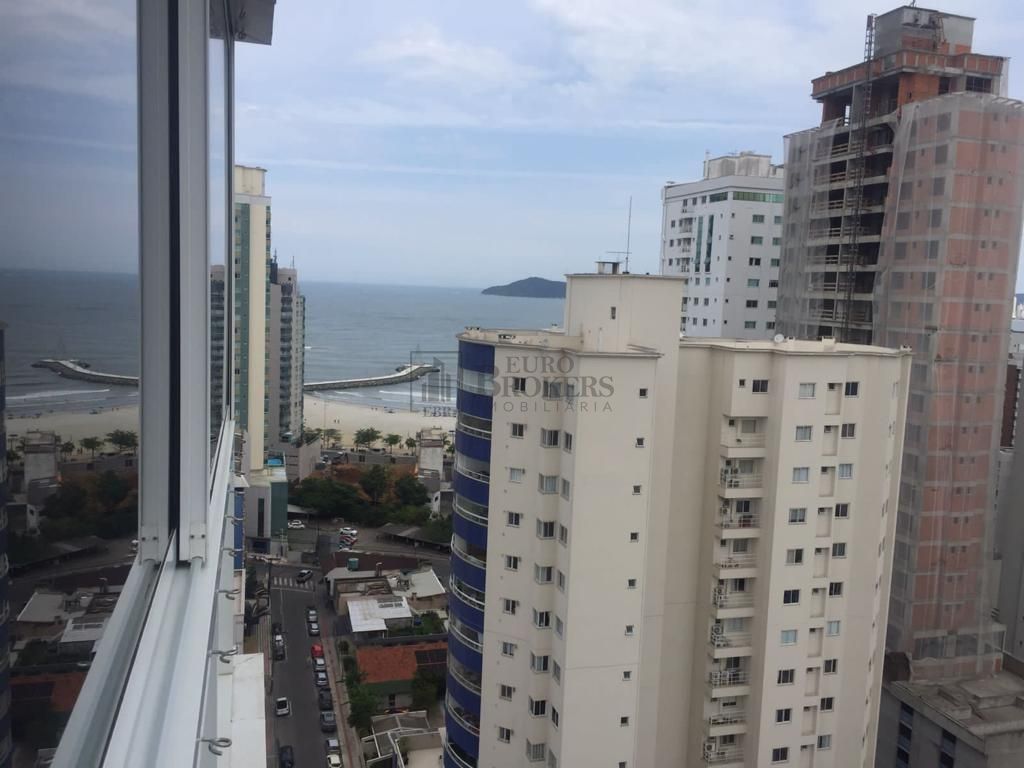 Apartamento à venda com 3 quartos, 134m² - Foto 3