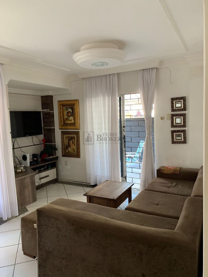 Apartamento  venda  no Centro - Balnerio Cambori, SC. Imveis