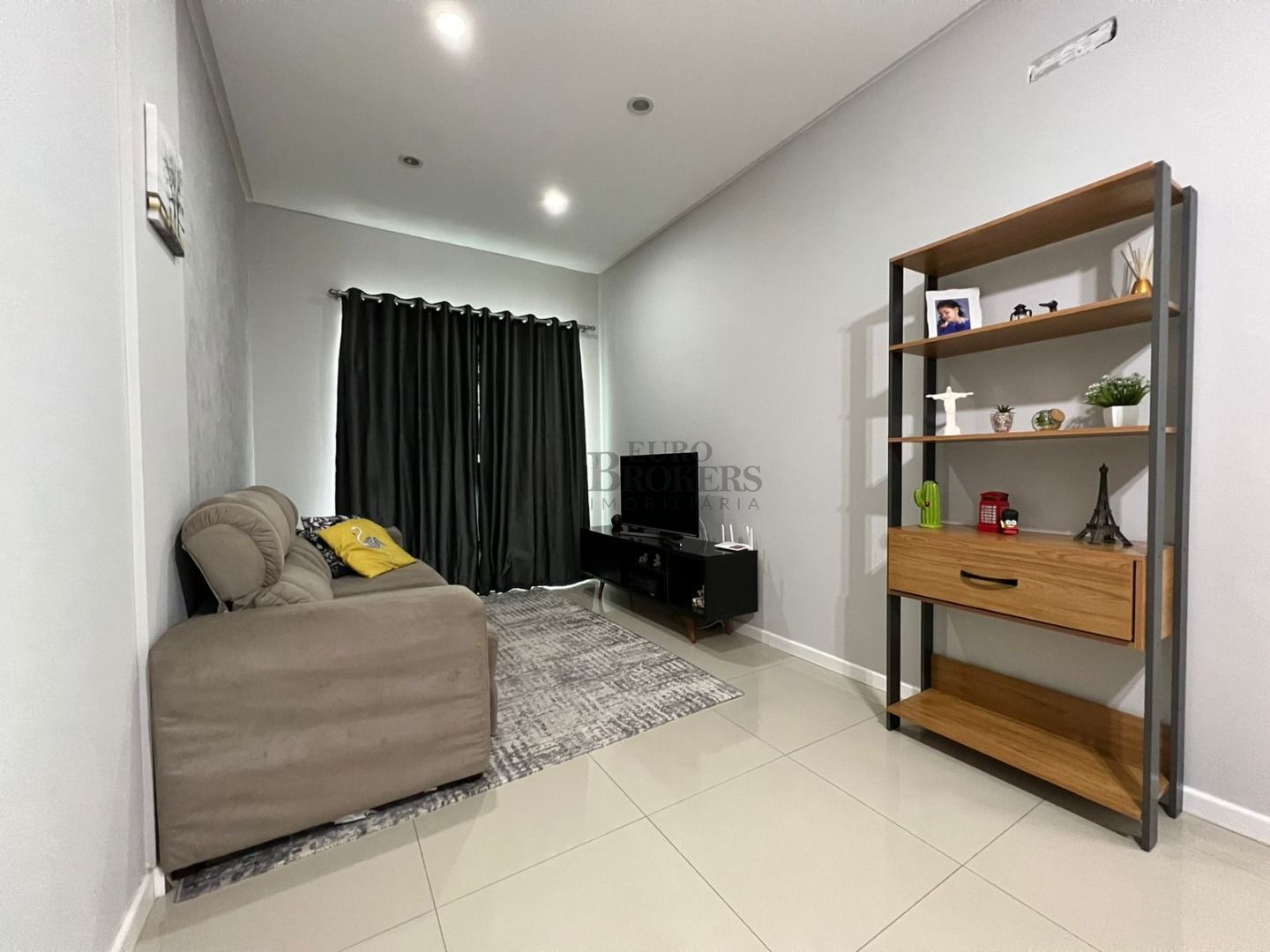 Apartamento  venda  no Tabuleiro - Cambori, SC. Imveis