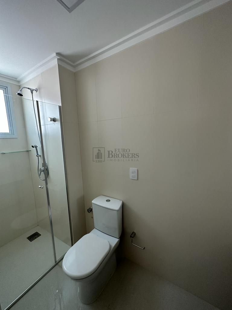 Apartamento à venda com 3 quartos, 140m² - Foto 13