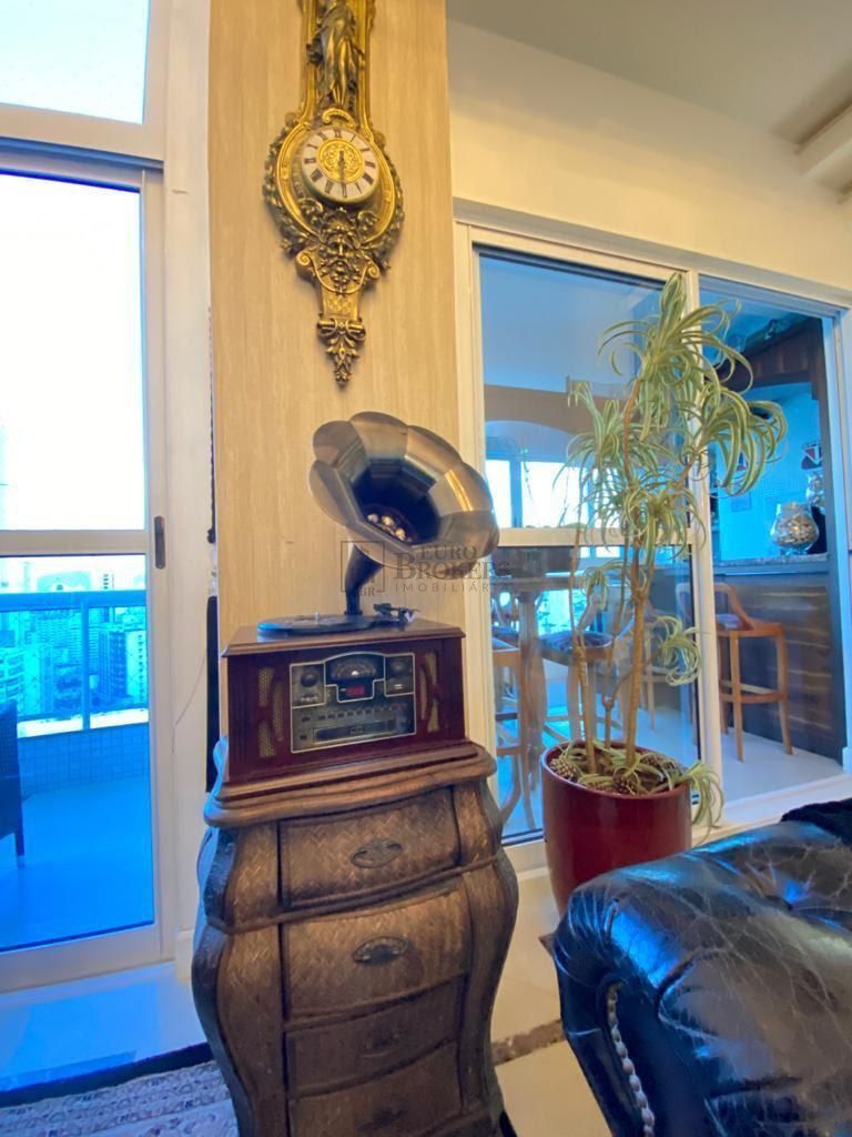 Apartamento, 3 quartos, 252 m² - Foto 20