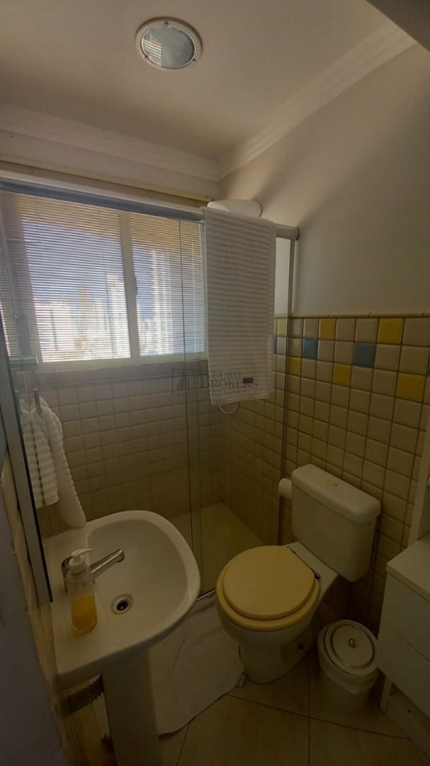 Apartamento à venda com 3 quartos, 194m² - Foto 42