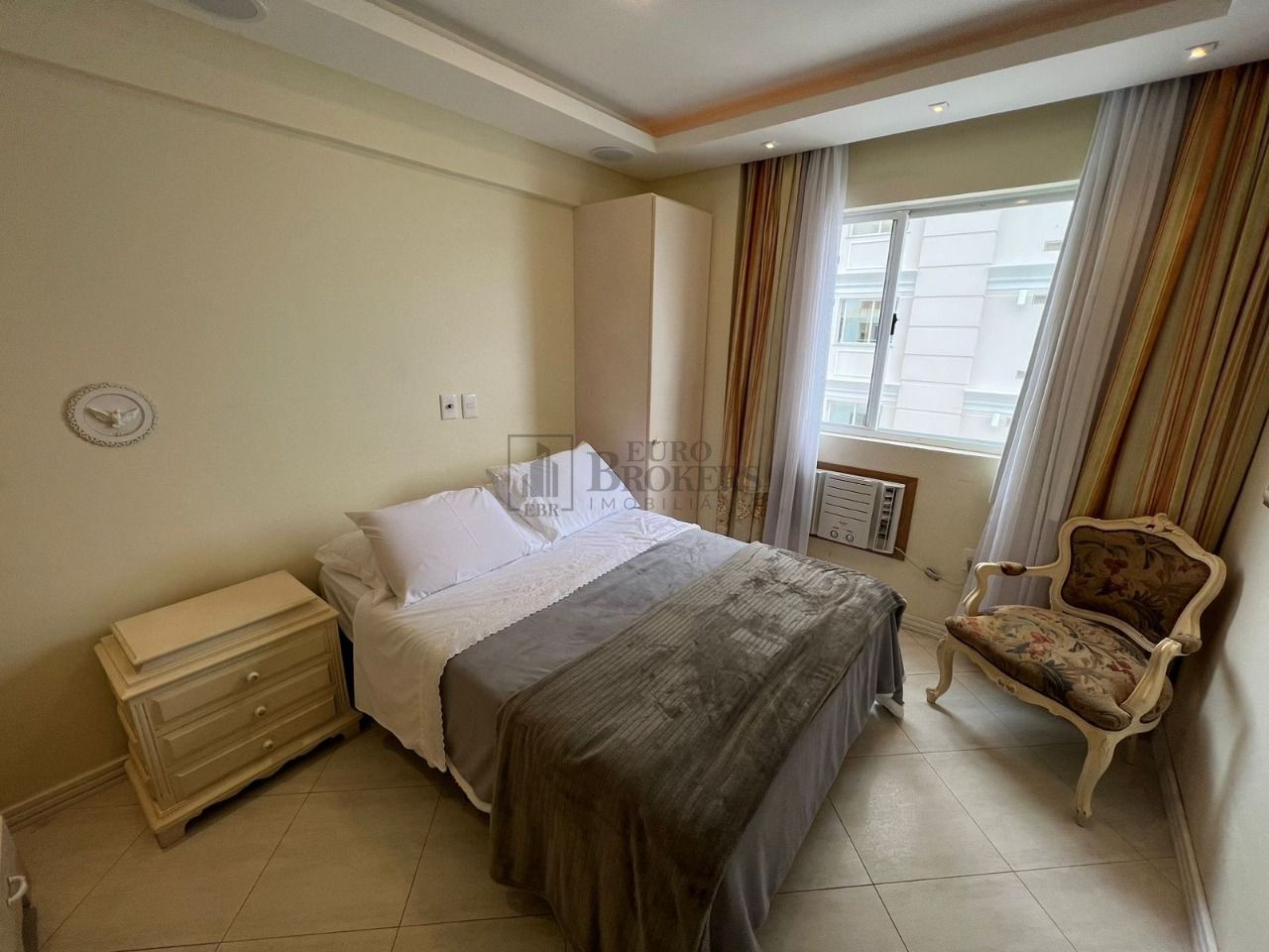 Apartamento à venda com 3 quartos, 194m² - Foto 21