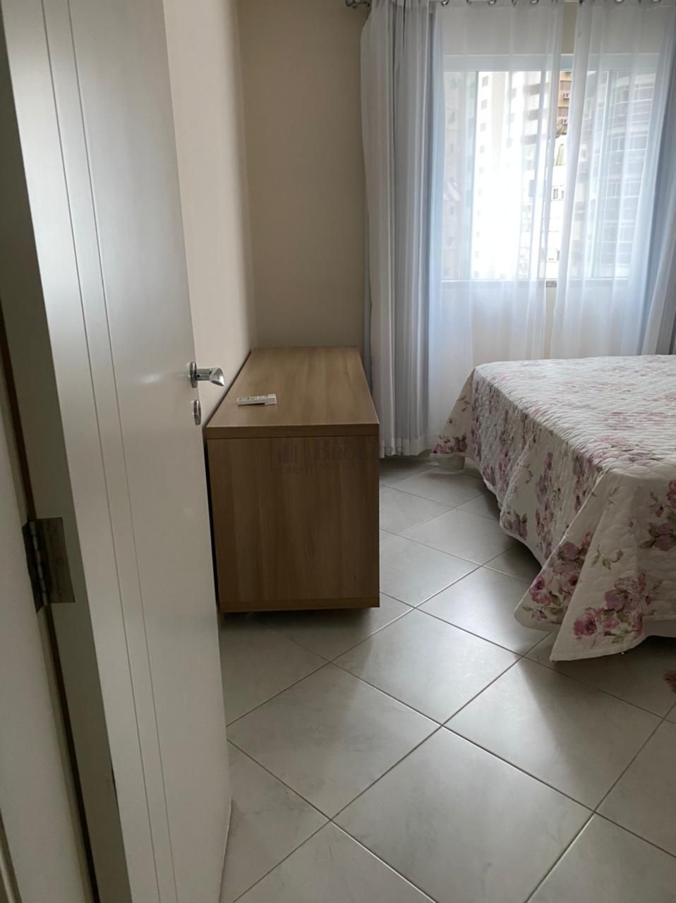 Apartamento à venda com 3 quartos, 189m² - Foto 28