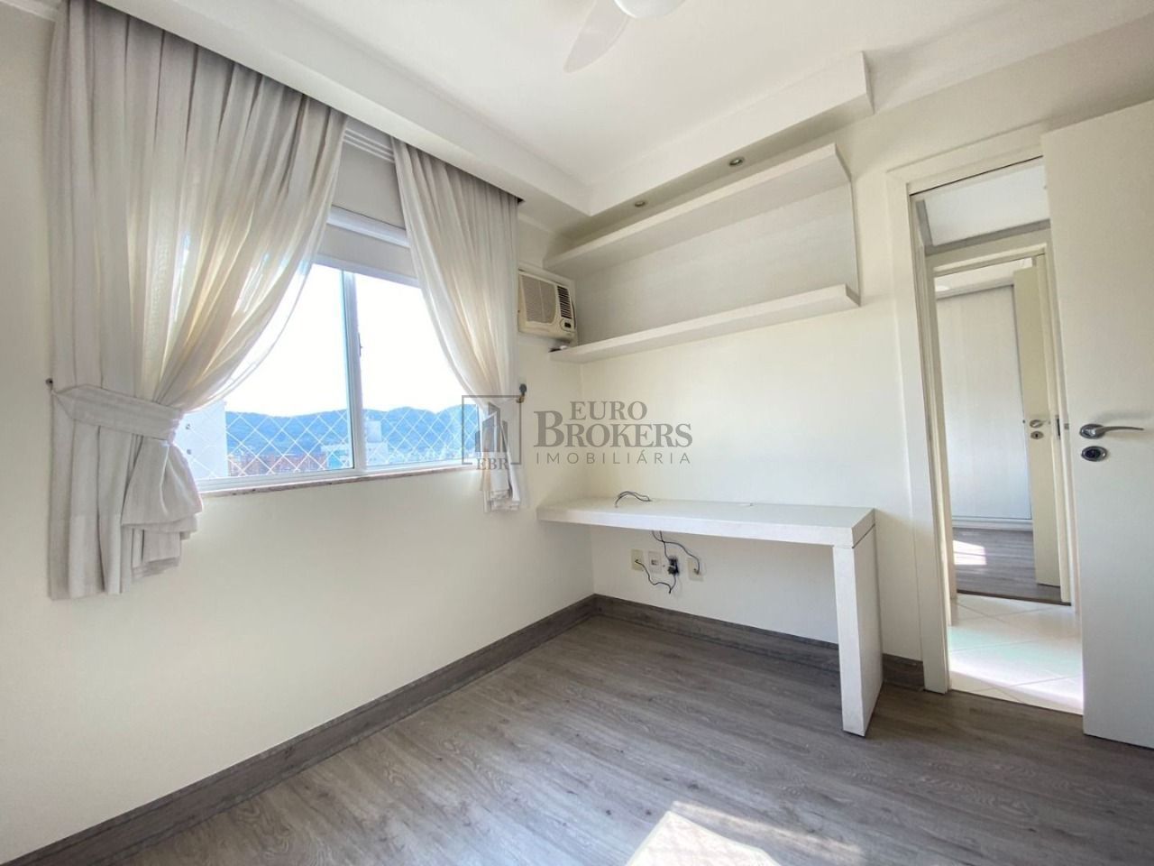 Apartamento à venda com 3 quartos, 138m² - Foto 21