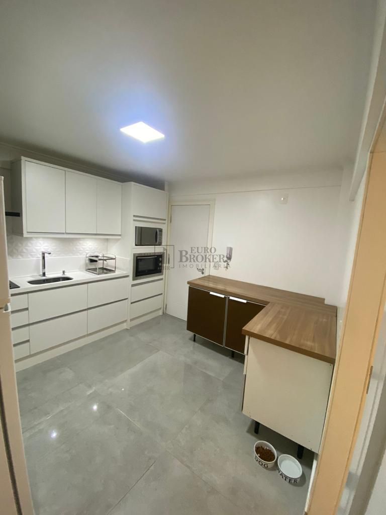 Apartamento à venda com 3 quartos, 130m² - Foto 18