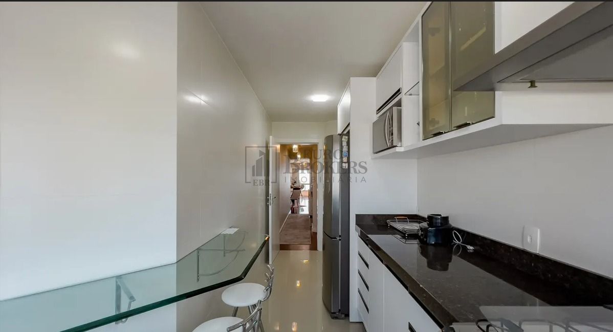 Apartamento à venda com 3 quartos, 157m² - Foto 12