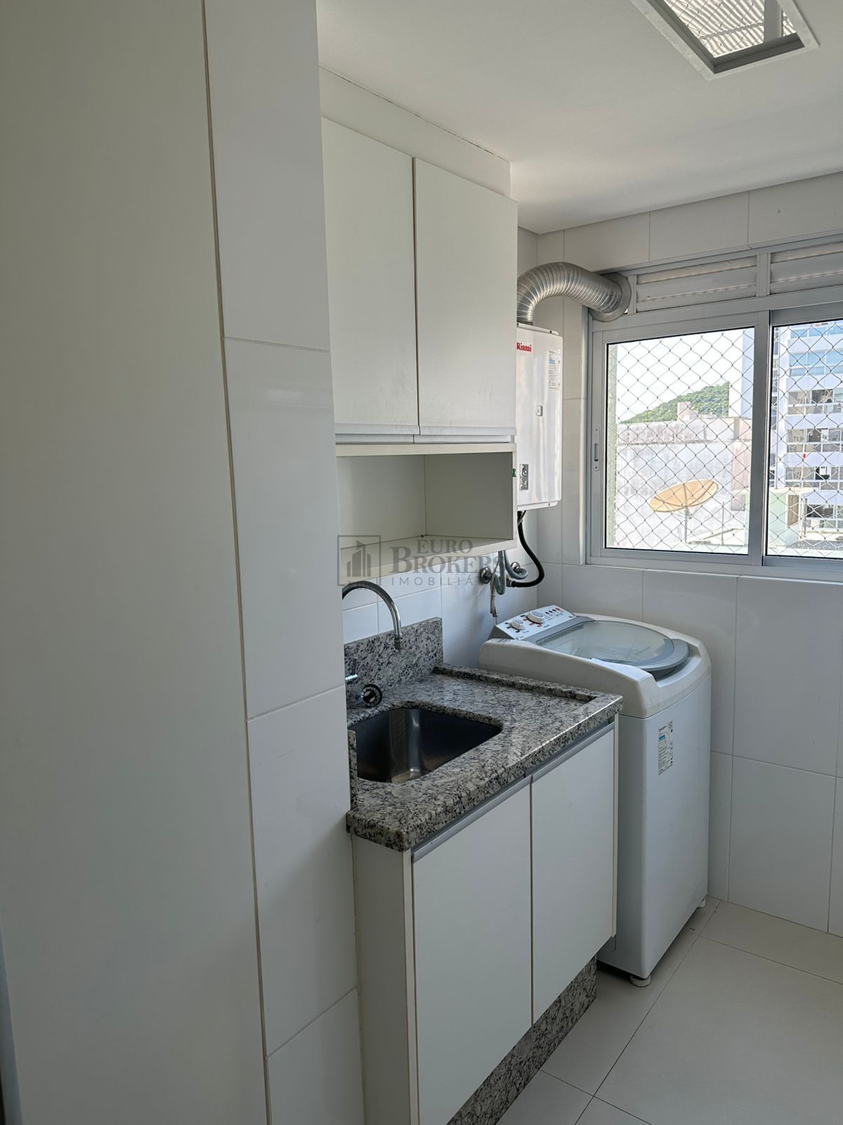 Apartamento para alugar com 3 quartos, 150m² - Foto 17