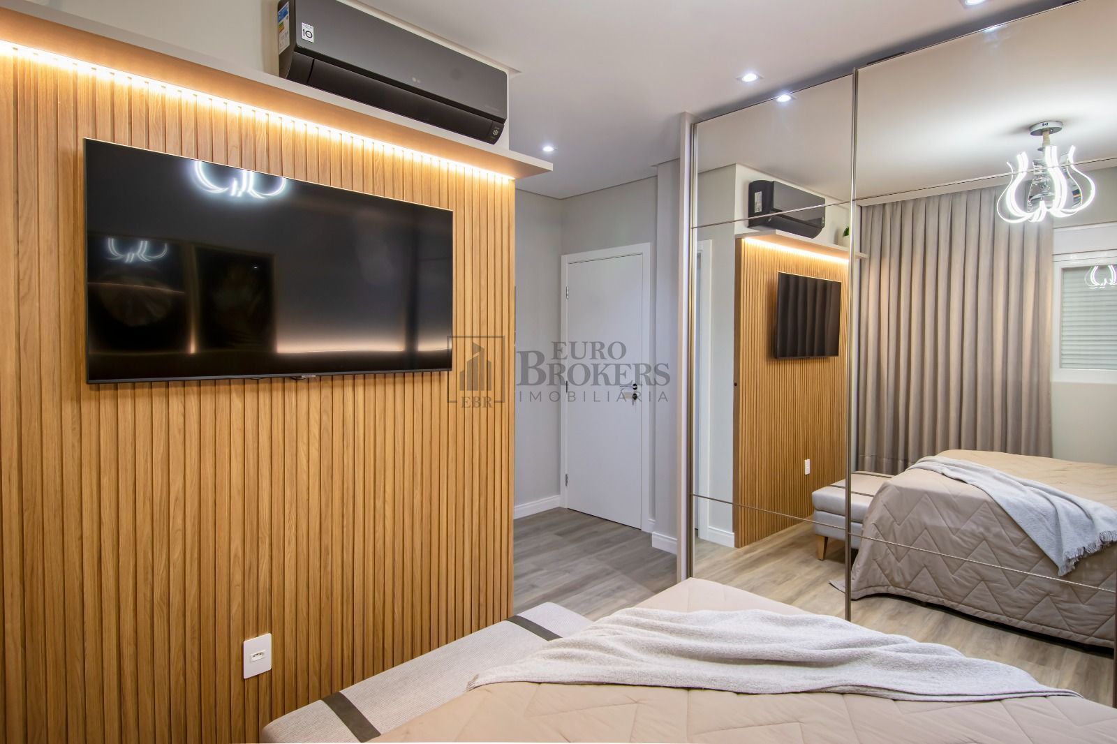 Apartamento à venda com 4 quartos, 190m² - Foto 21