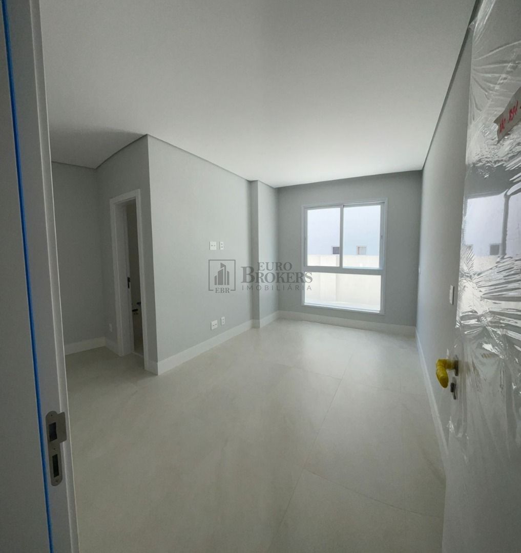 Apartamento à venda com 4 quartos, 132m² - Foto 11