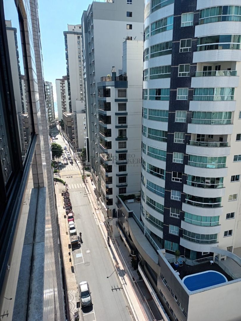 Apartamento à venda com 2 quartos, 115m² - Foto 4