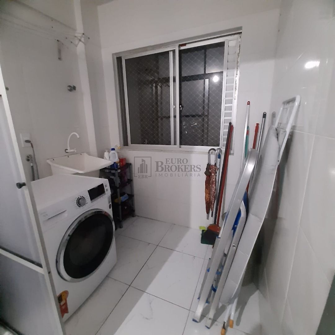 Apartamento à venda com 2 quartos, 72m² - Foto 14