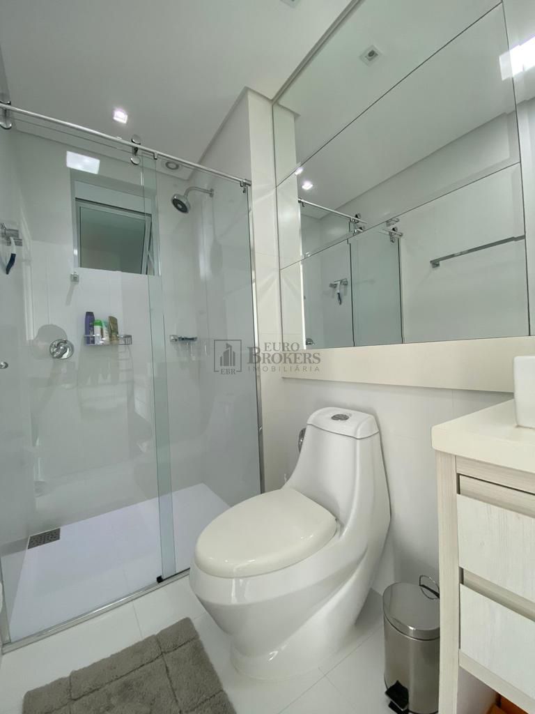 Apartamento à venda com 4 quartos, 180m² - Foto 14