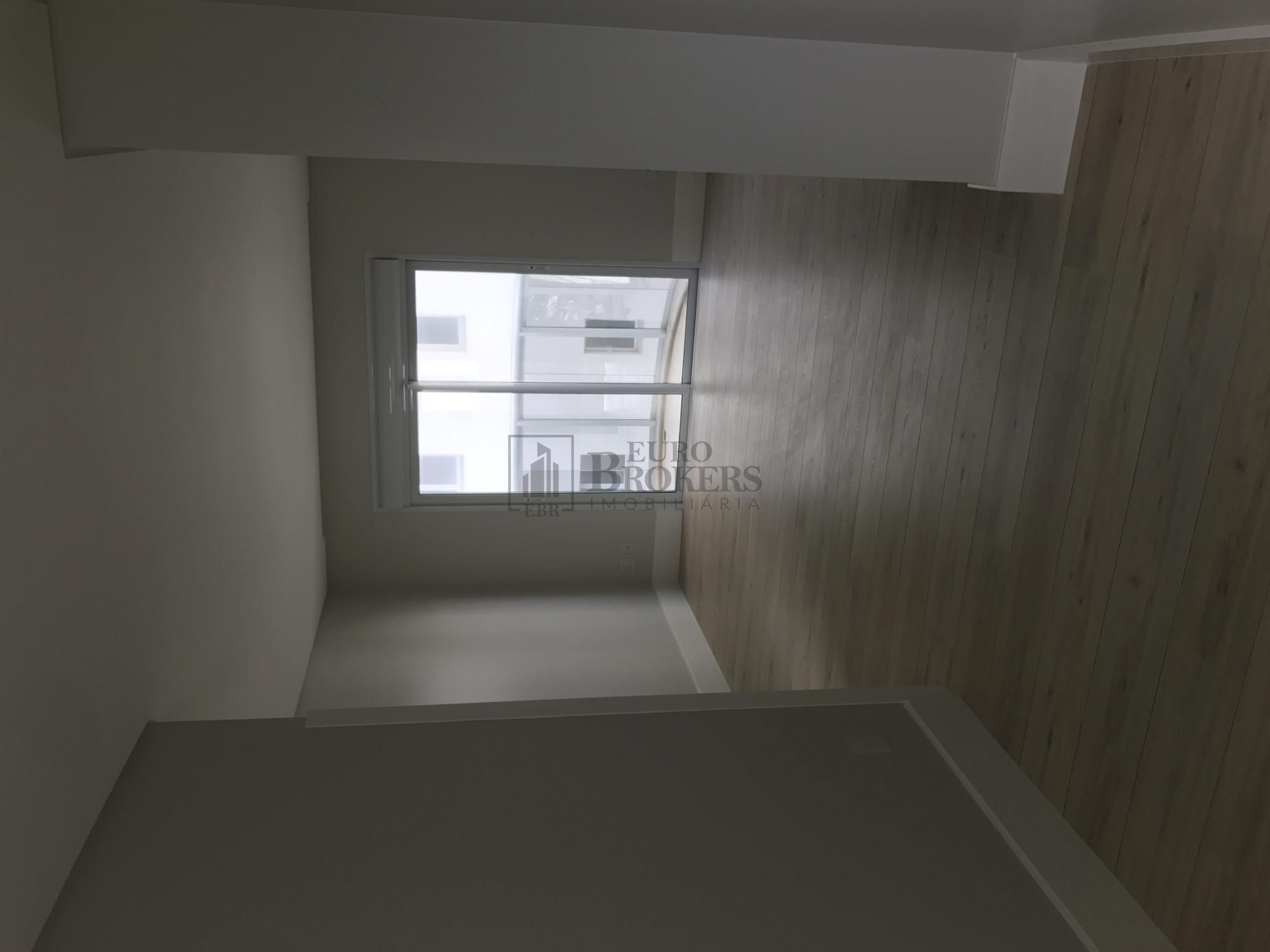 Apartamento à venda com 5 quartos, 237m² - Foto 21