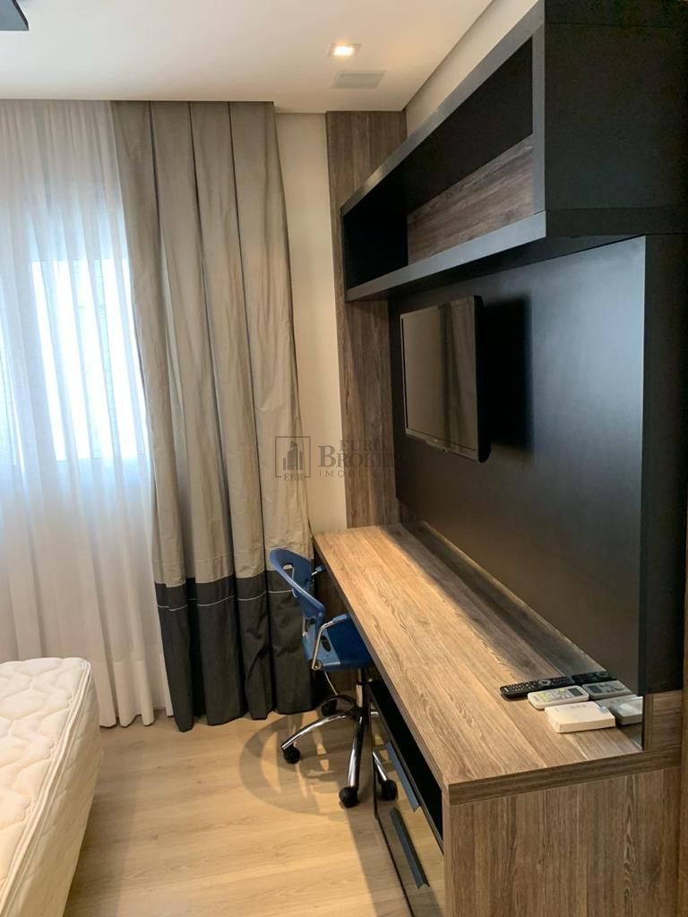 Apartamento para alugar com 5 quartos, 237m² - Foto 23