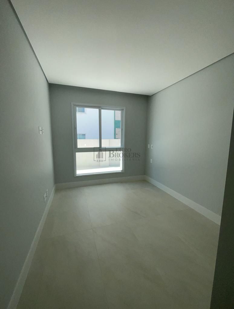 Apartamento à venda com 4 quartos, 132m² - Foto 13