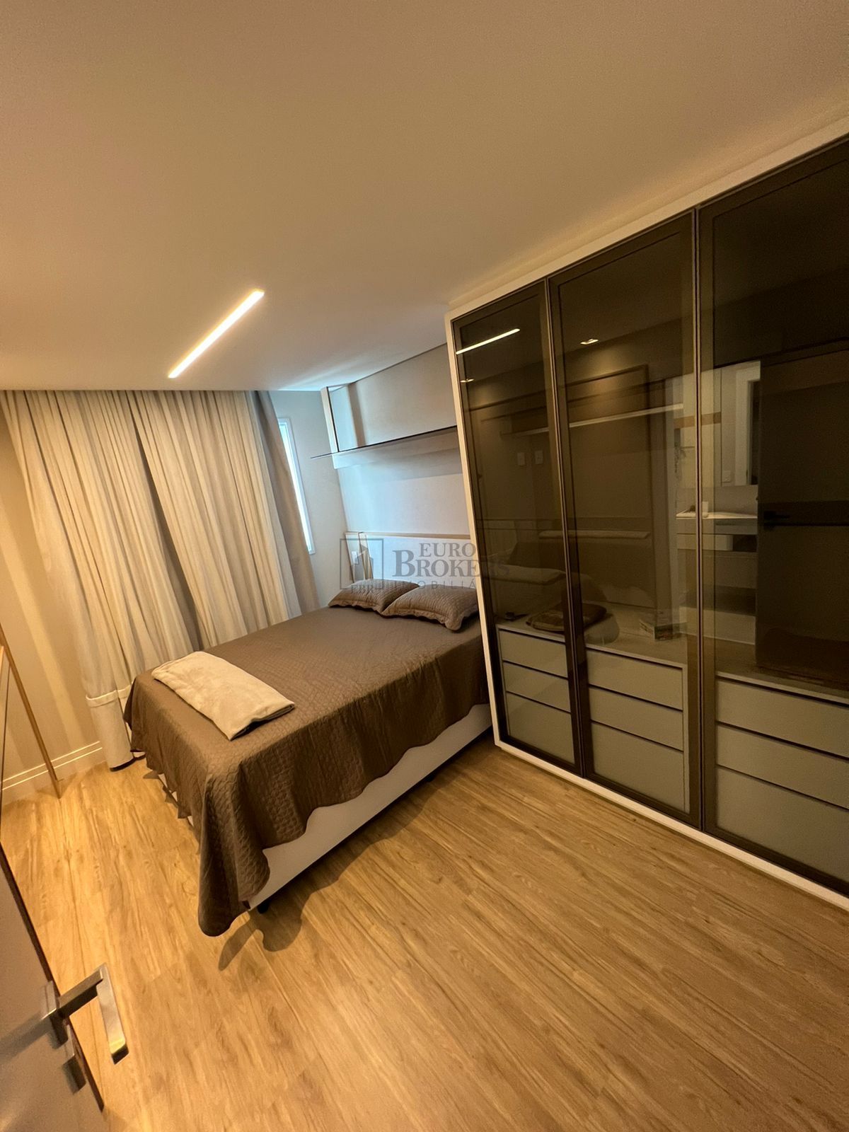 Apartamento à venda com 3 quartos, 139m² - Foto 12