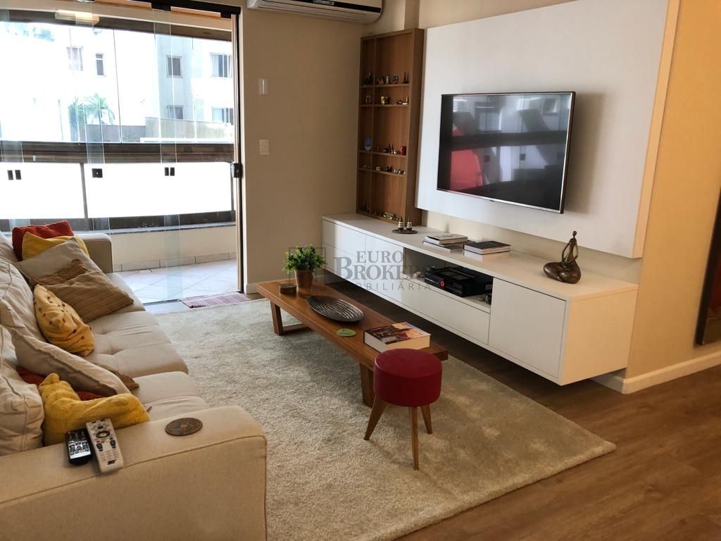 Apartamento  venda  no Centro - Balnerio Cambori, SC. Imveis