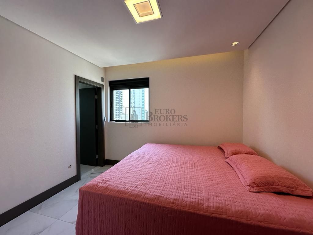 Apartamento à venda com 3 quartos, 130m² - Foto 17