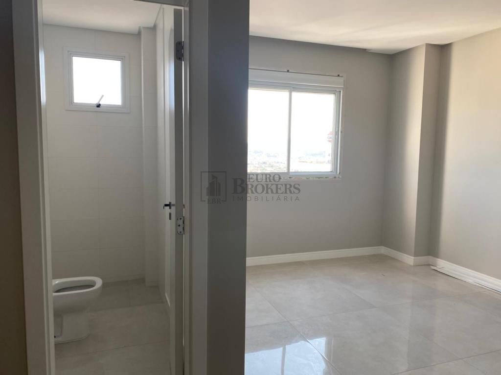 Apartamento à venda com 3 quartos, 135m² - Foto 14