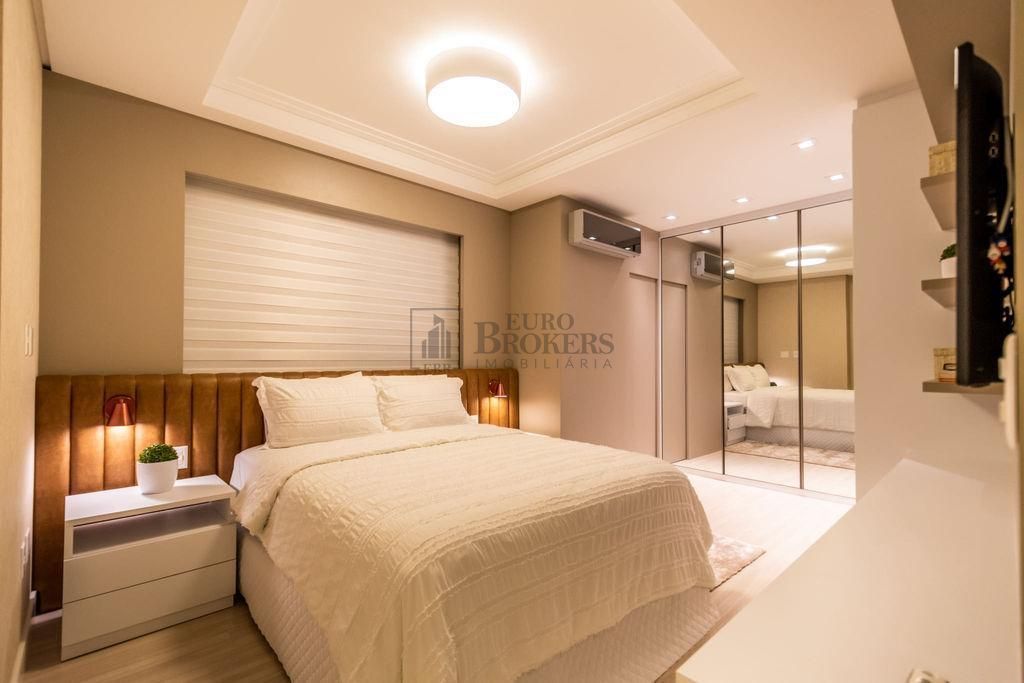 Apartamento à venda com 4 quartos, 356m² - Foto 11