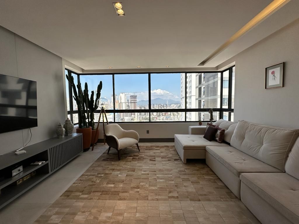 Apartamento  venda  no Centro - Balnerio Cambori, SC. Imveis