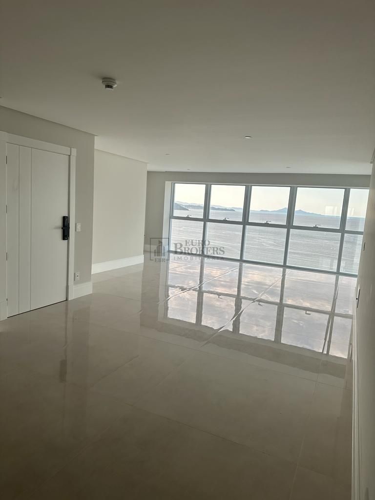 Apartamento  venda  no Barra Sul - Balnerio Cambori, SC. Imveis