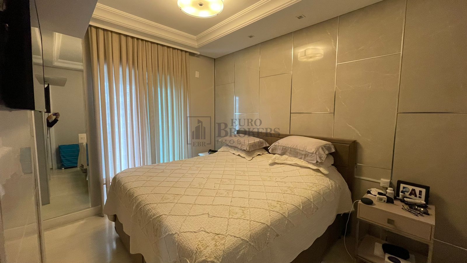 Apartamento à venda com 4 quartos, 285m² - Foto 11