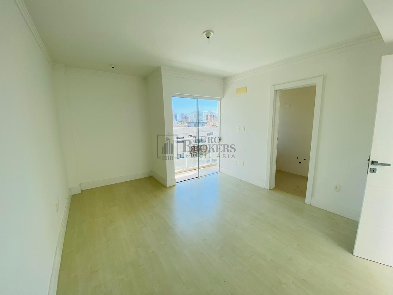 Casa à venda com 3 quartos, 180m² - Foto 11