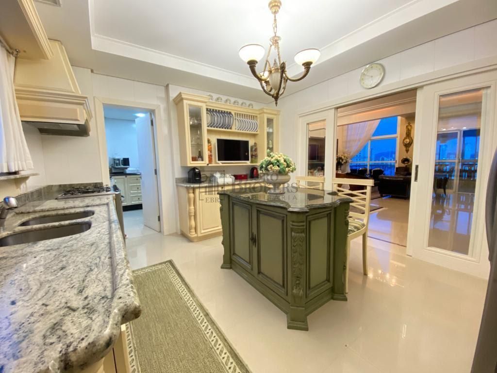 Apartamento, 3 quartos, 252 m² - Foto 24