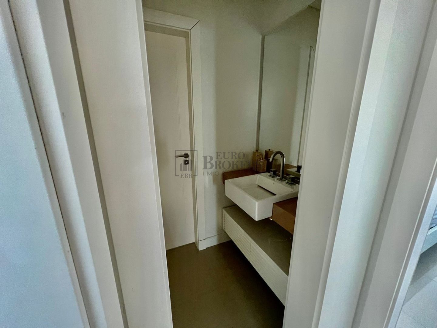 Apartamento à venda com 4 quartos, 144m² - Foto 10