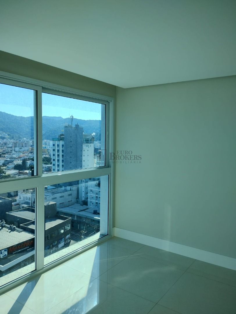 Apartamento à venda com 4 quartos, 129m² - Foto 4