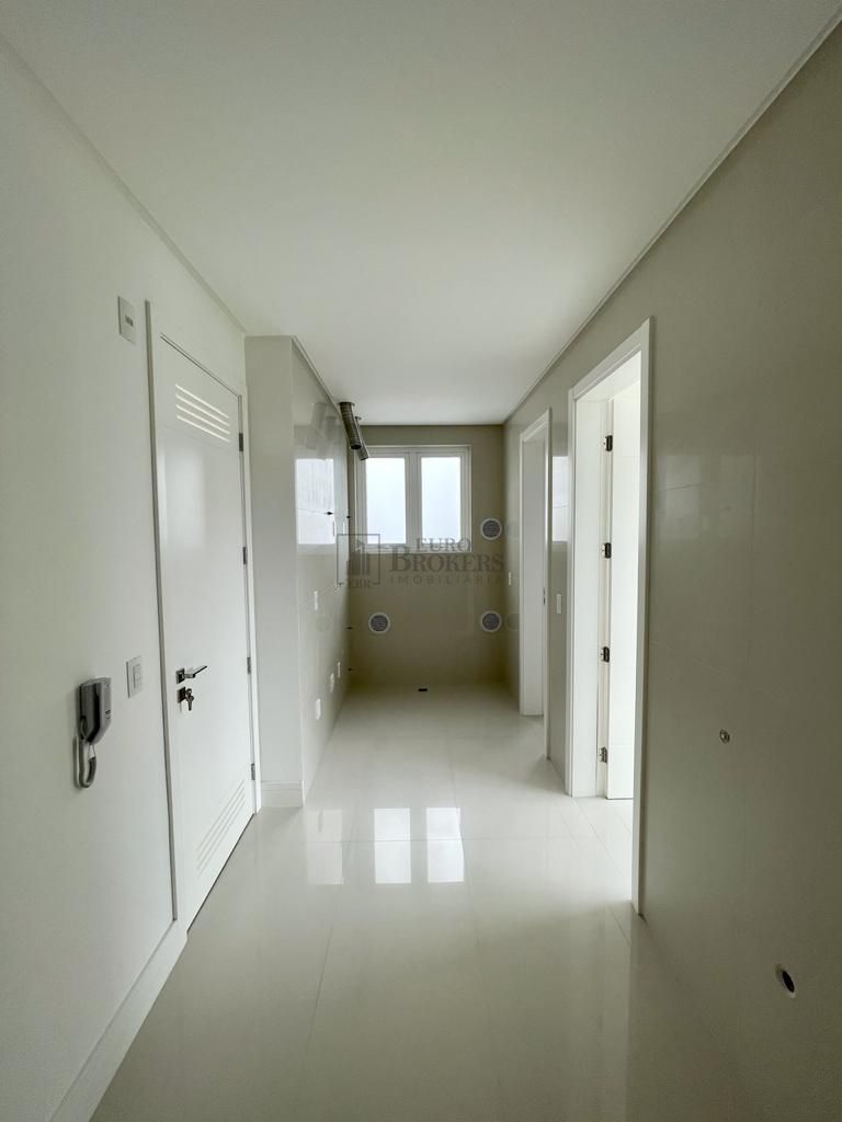 Apartamento à venda com 7 quartos, 410m² - Foto 19