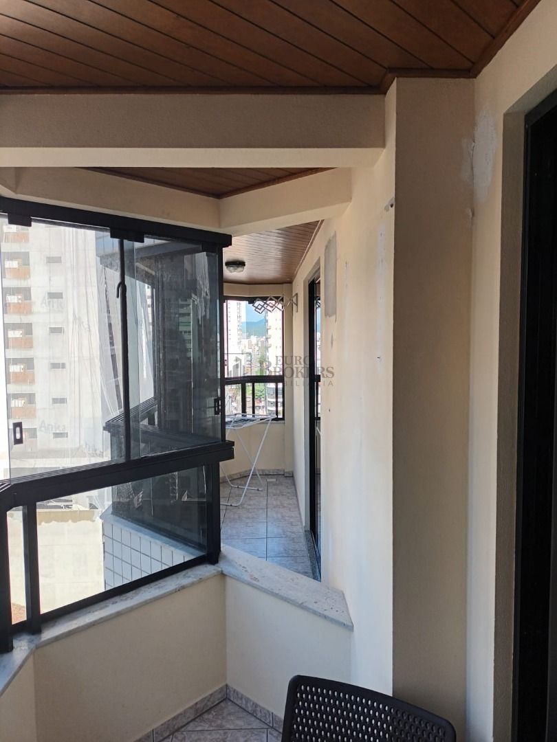 Apartamento à venda com 2 quartos, 115m² - Foto 3