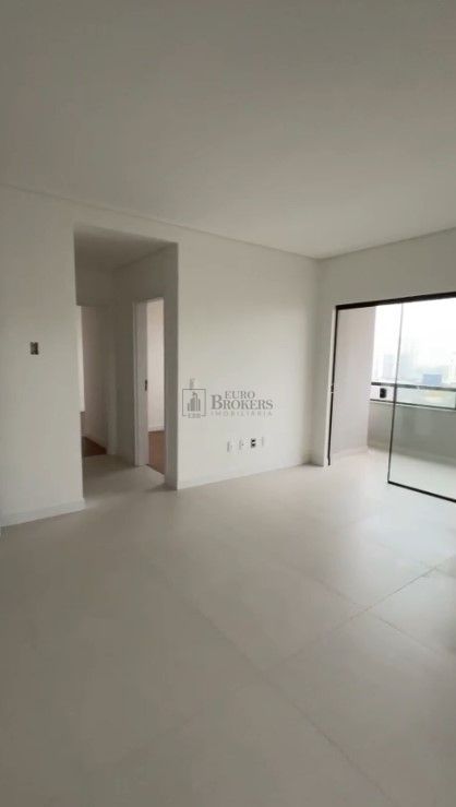 Apartamento  venda  no Tabuleiro - Cambori, SC. Imveis