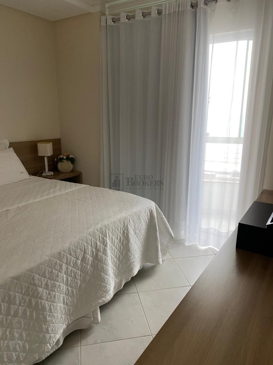 Apartamento à venda com 3 quartos, 189m² - Foto 20