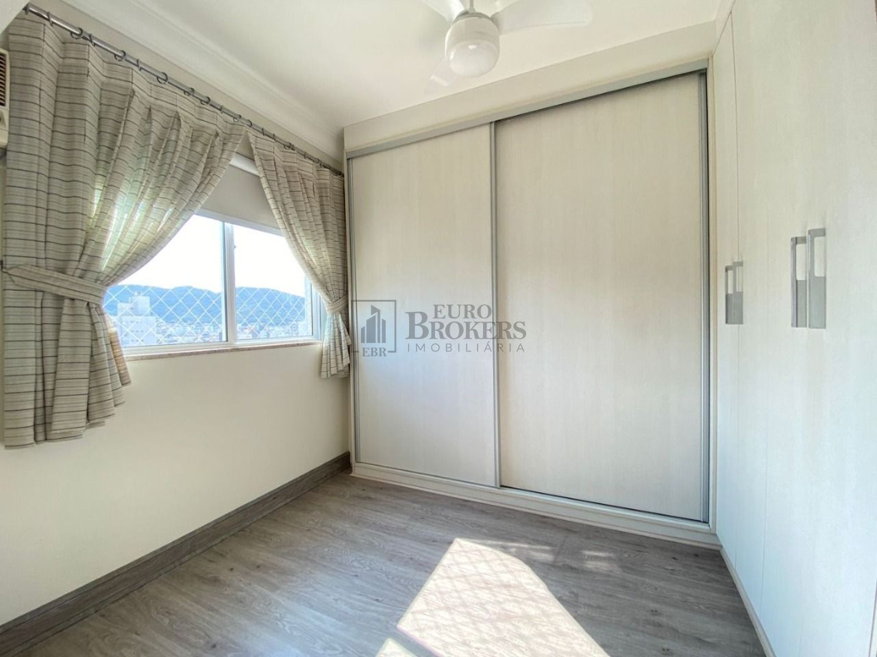 Apartamento à venda com 3 quartos, 138m² - Foto 19