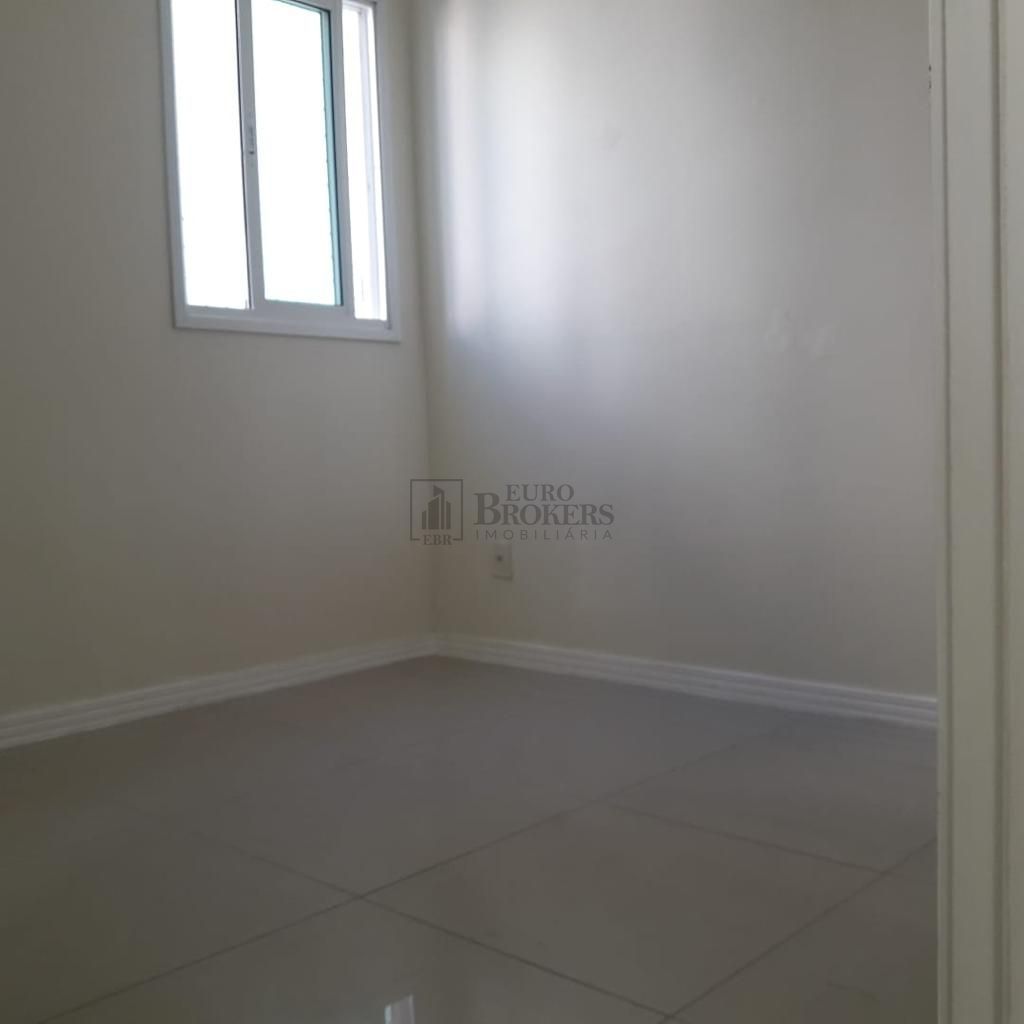 Apartamento à venda com 4 quartos, 141m² - Foto 15