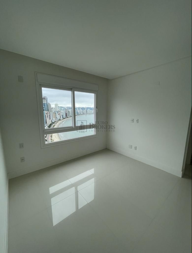 Apartamento à venda com 7 quartos, 410m² - Foto 31