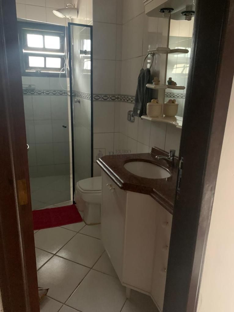 Casa à venda com 8 quartos, 280m² - Foto 20