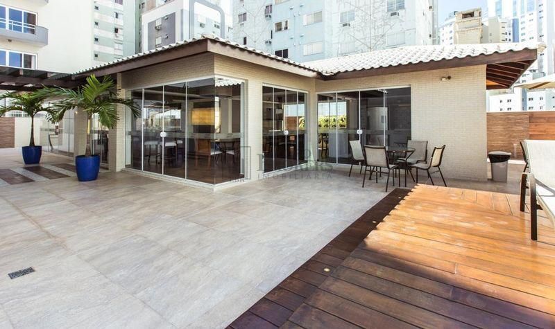 Apartamento à venda com 3 quartos, 156m² - Foto 15