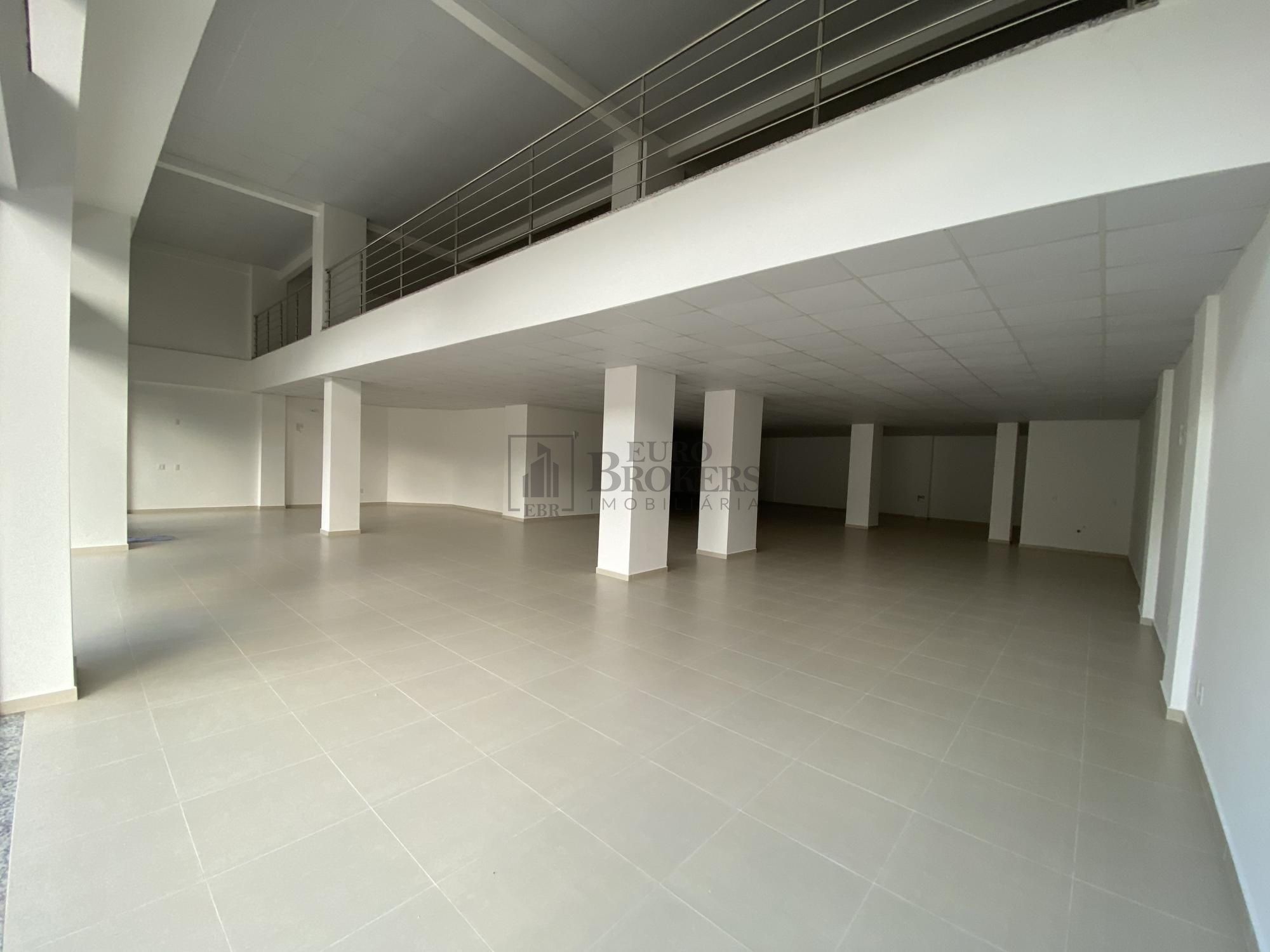 Sala comercial para alugar  no Centro - Balnerio Cambori, SC. Imveis