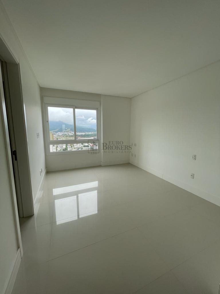 Apartamento à venda com 7 quartos, 410m² - Foto 33