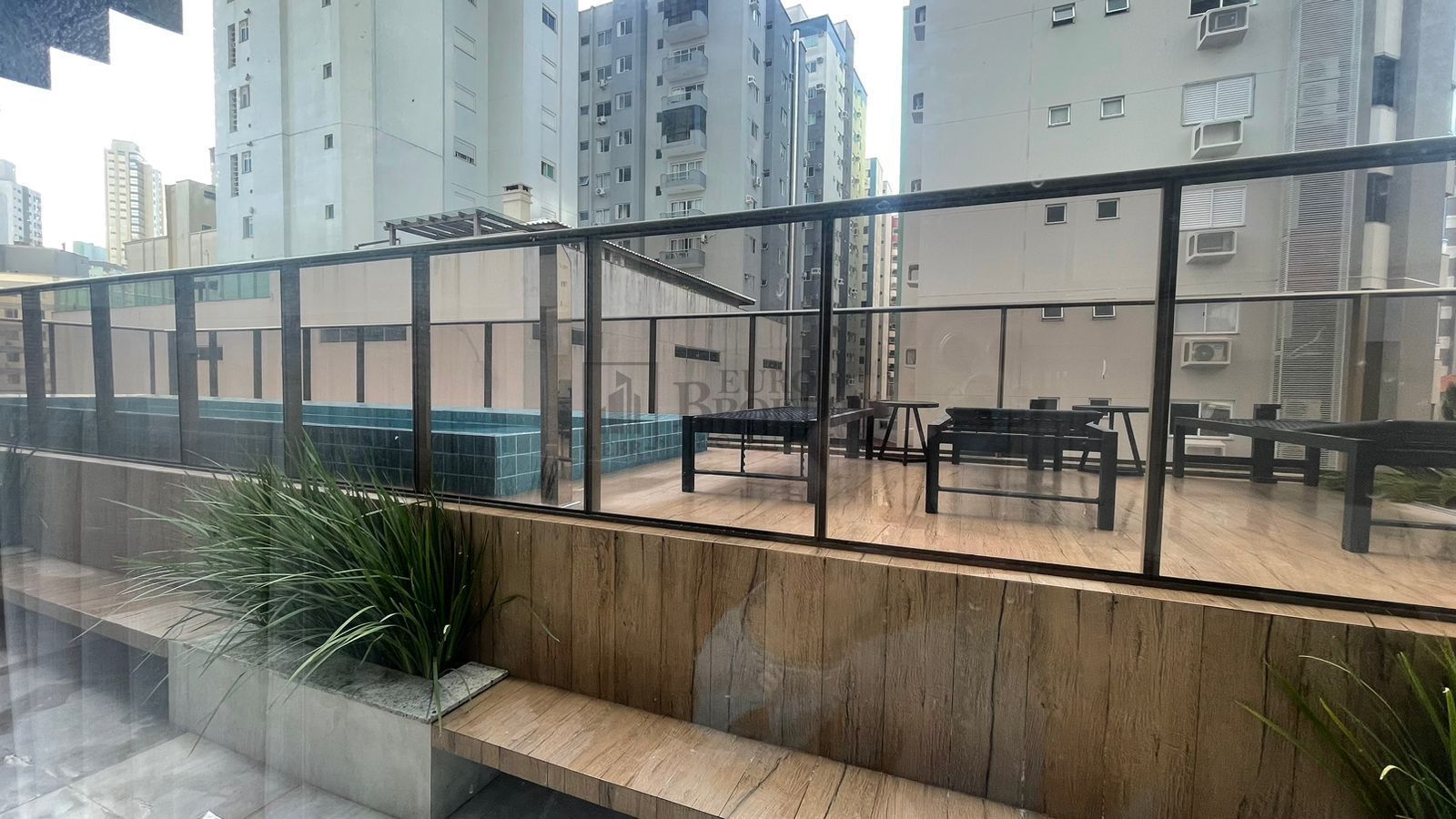 Apartamento à venda com 3 quartos, 135m² - Foto 13