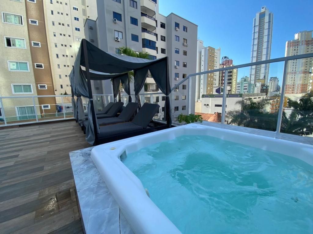 Apartamento à venda com 3 quartos, 135m² - Foto 31