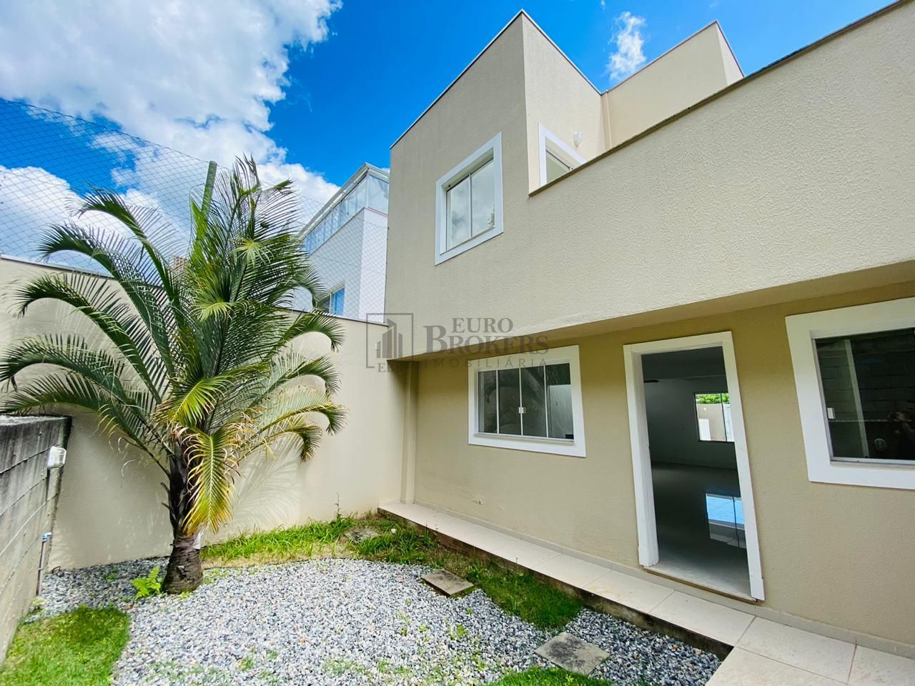 Casa  venda  no Praia dos Amores - Balnerio Cambori, SC. Imveis
