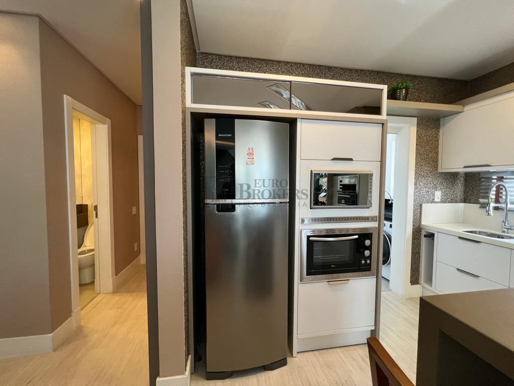 Apartamento à venda com 3 quartos, 130m² - Foto 12